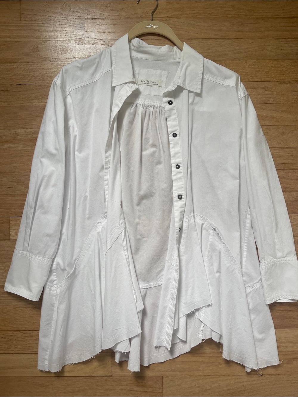 Free people size XS Women’s White Ruffled Button-Front cotton shirt